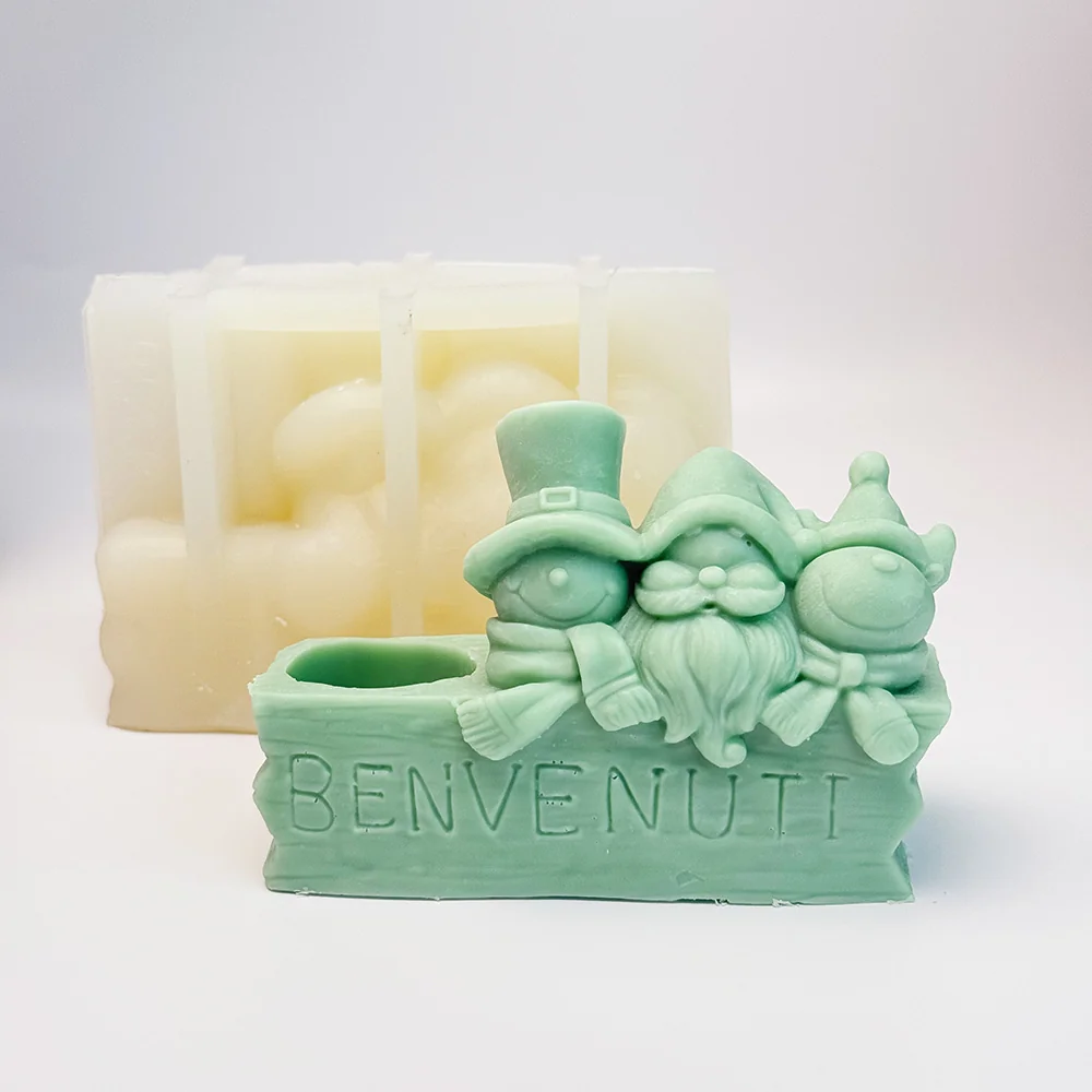 BENVENUTI Gnome Welcome Sign Silicone Mold silicone mold detail and cavity