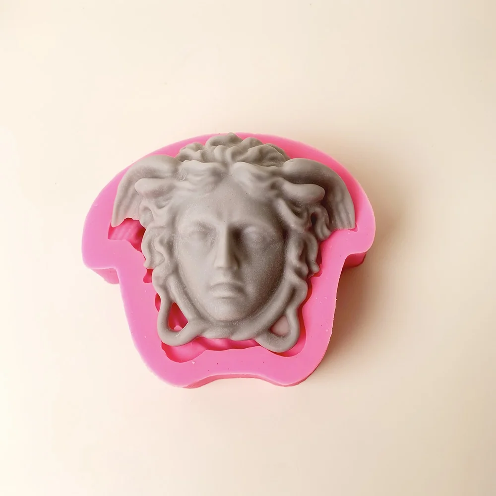 3D 3D Medusa Head Silicone Candle Mold 1311 silicone mold detail and cavity