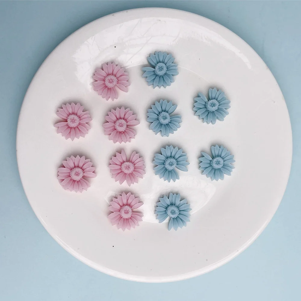 3D Daisy Silicone Mold 1359 silicone mold detail and cavity