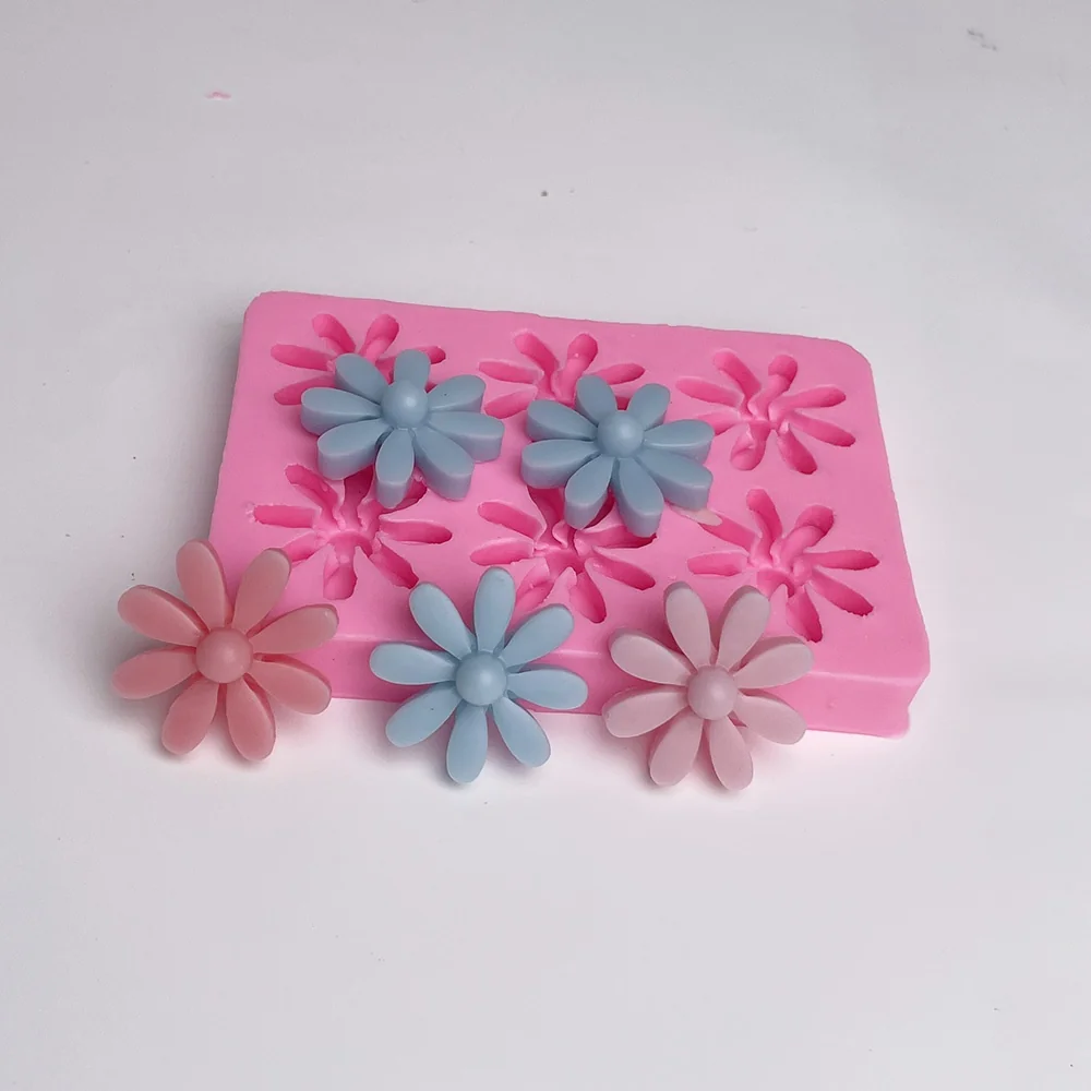 Small Eight-petal Small Flower Silicone Mold for Candle, Soap and Resin 1360 silicone mold detail and cavity
