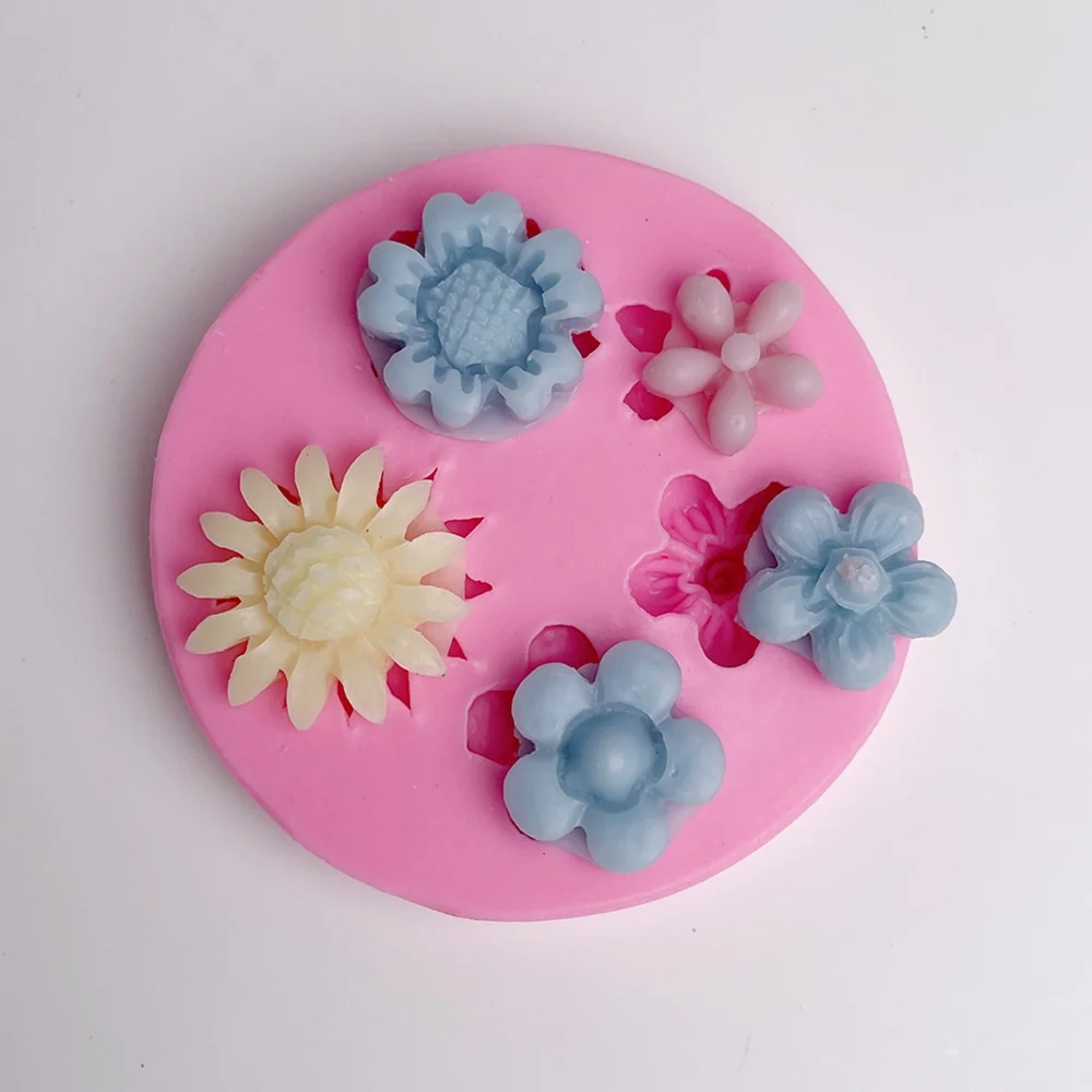 Flower Silicone Candle Mold 1375 silicone mold detail and cavity