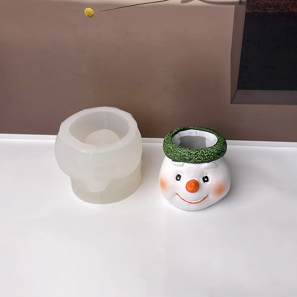 3D Snowman Silicone Mold 8986 finished casting from the silicone mold