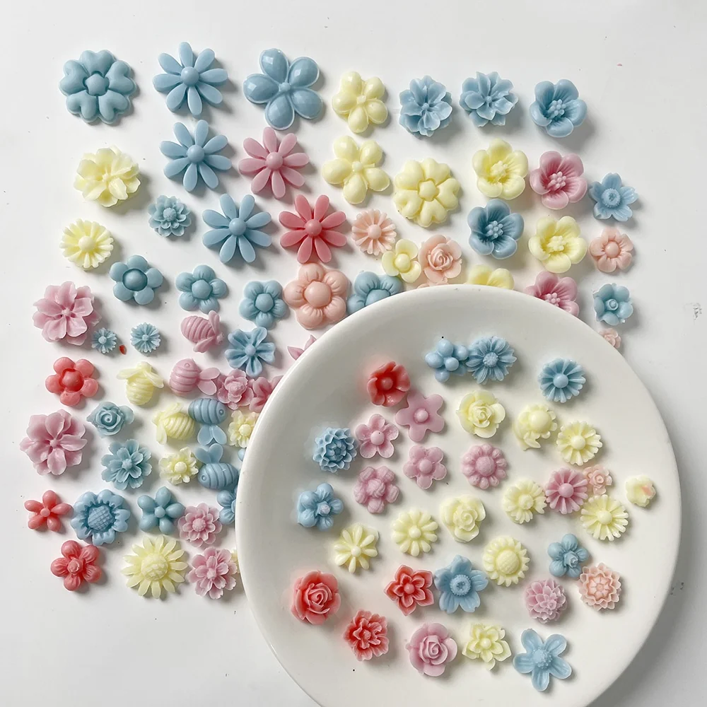 11-Cavity Bee and Flower Silicone Candle Making Mold 1369 finished casting from the silicone mold