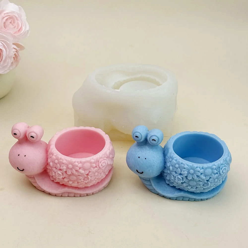 Snail Flower Pot Silicone Candle Mold finished casting from the silicone mold