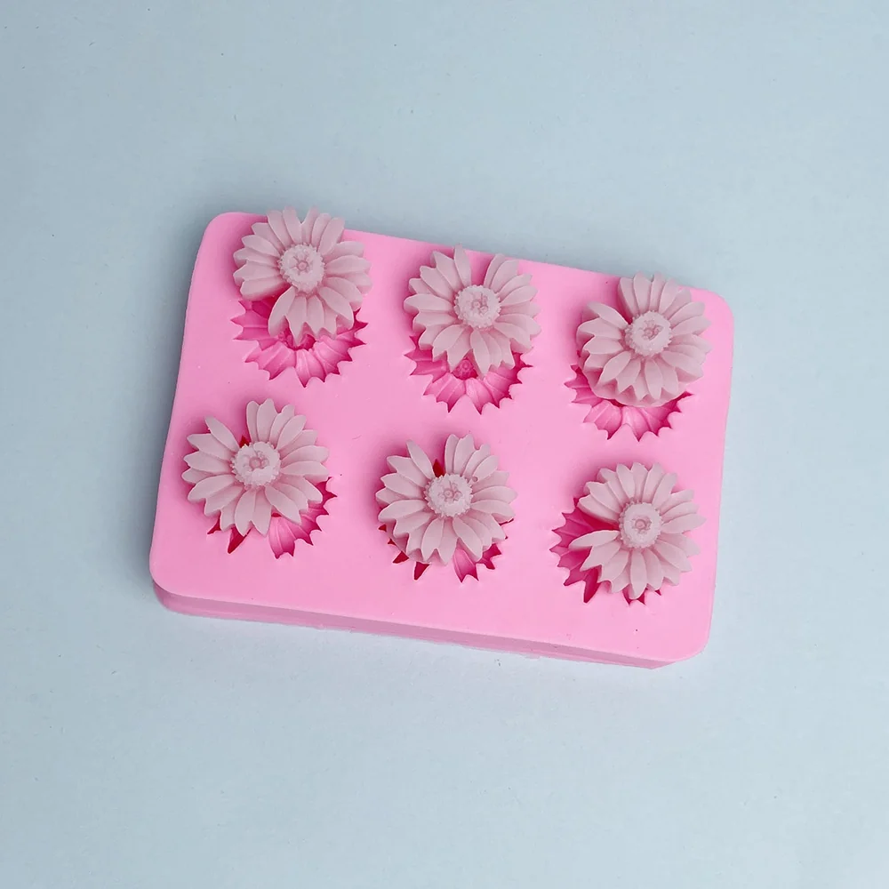 3D Daisy Silicone Mold 1359 mold in production at BK Silicone workshop