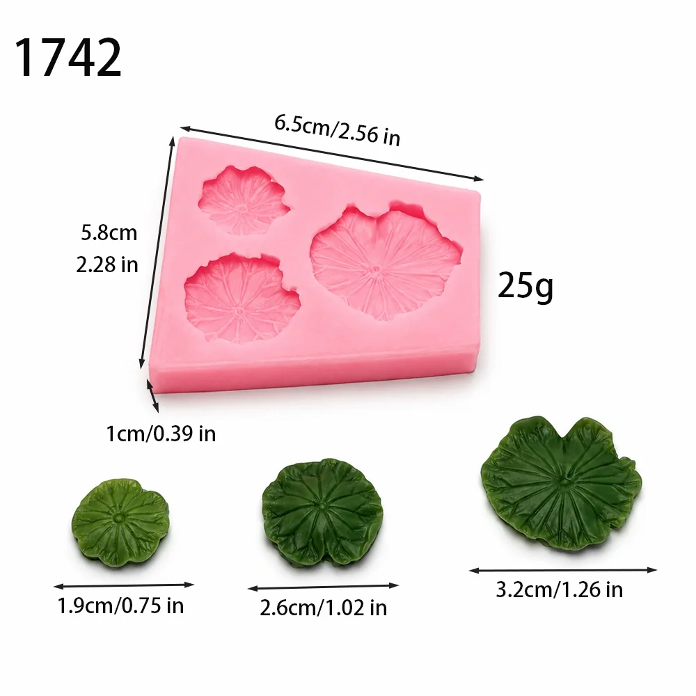 1742 — Форма для трёх рельефов листа