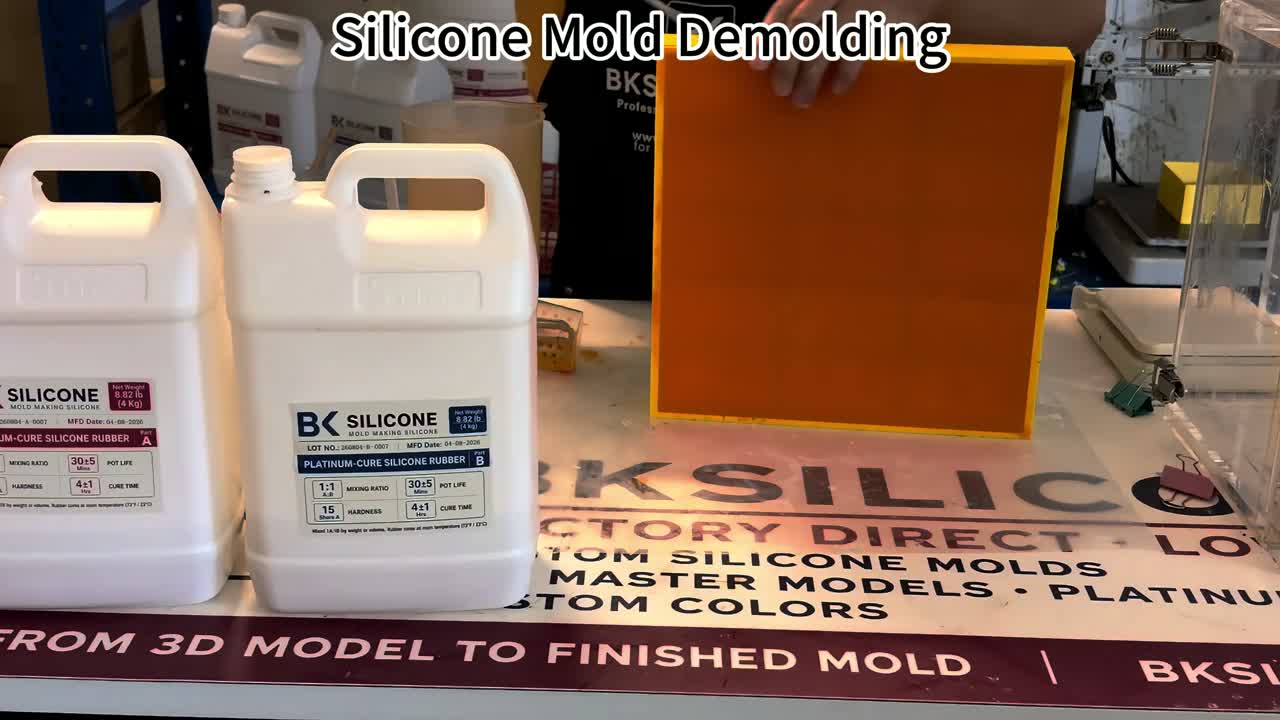Silicone mold demolding in the BKSILICONE 0906 custom project